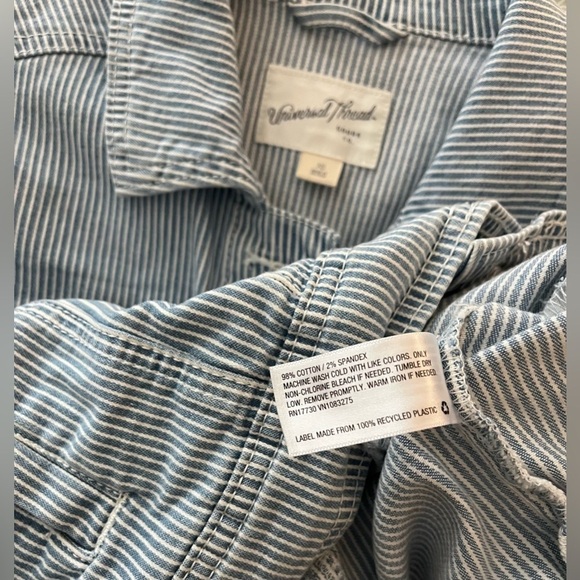 EUC Universal Thread Women’s Railroad Stripe Denim Jacket, Cropped; Size XS - Picture 6 of 9